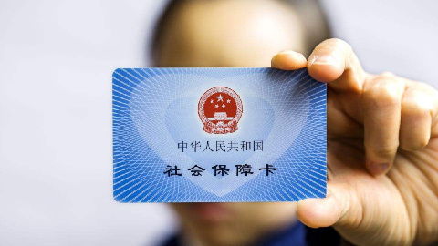 下崗職工沒(méi)有社保,晚年只能這樣度過(guò),應(yīng)該適當(dāng)做出改變