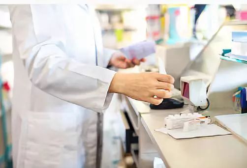 讀城 醫保卡變購物卡 廣州醫保局專項嚴查 多家藥房感冒藥 咳嗽藥漲價,有些甚至漲價超七八倍